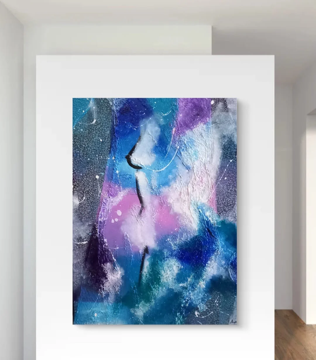 Femme magique, In a room